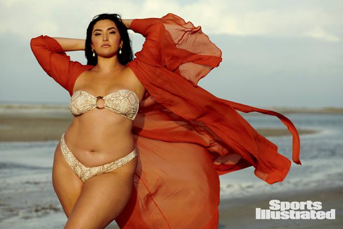 X163483_TK5_00043WMweb